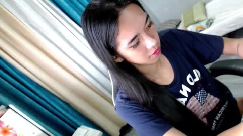 Mia online show from January 12, 10:54 pm