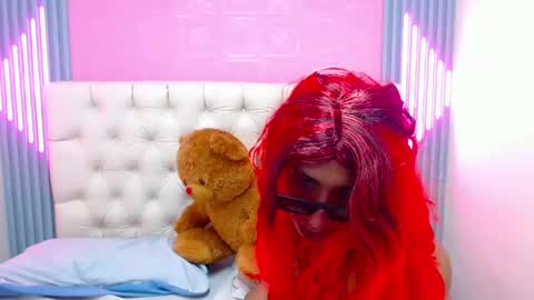 Snapshot of michael_twuis chatting on February 19, 5:49 pm I AM MICHAEL online show from February 19, 5:49 pm