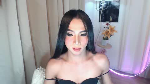 michaelagoddess online show from November 3, 8:41 pm