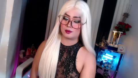 Michelle online show from July 21, 1:58 pm