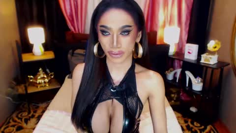 midnightdolly online show from June 3, 7:06 pm