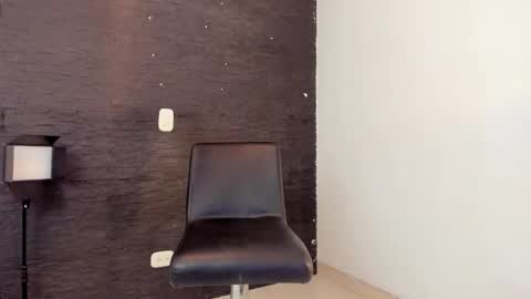 Snapshot of miiaah_kaliffa chatting on September 11, 5:37 am  MELANIE  online show from September 11, 5:37 am