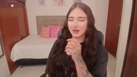 Miley online show from January 8, 4:00 pm