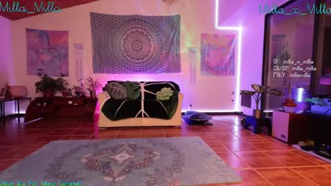 milla_milla online show from February 28, 11:47 am