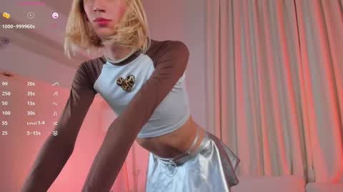 Lianna online show from November 6, 7:52 am