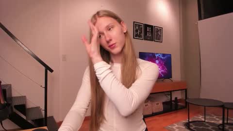 Mira online show from January 19, 3:59 am