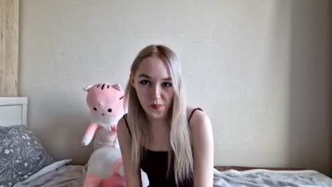 MisaMew online show from June 30, 4:18 pm