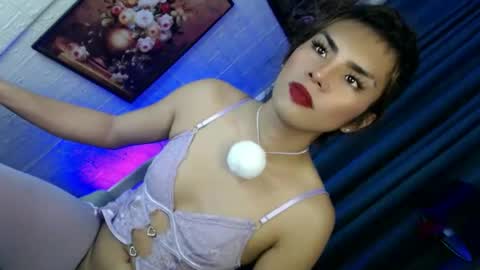 miss_bella69 online show from November 23, 8:38 am