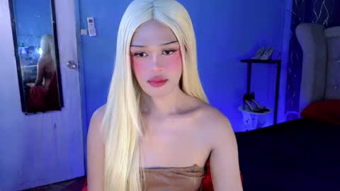 im your queen steffie online show from April 1, 12:56 am
