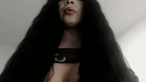 ALICE MADANE online show from October 8, 4:25 am