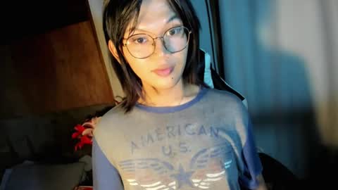 Momo online show from January 19, 1:01 pm