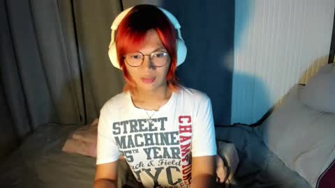 Momo online show from March 7, 6:28 am