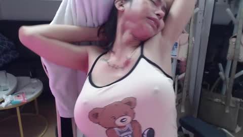 Snapshot of monstercockselfsuck chatting on December 6, 2:00 pm ELYSE A SIMPLE GIRL online show from December 6, 2:00 pm