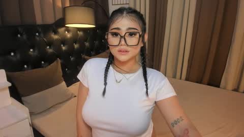 Ruthie online show from February 1, 1:12 am