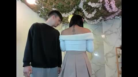 nahomi_hot2002 online show from June 4, 1:14 pm