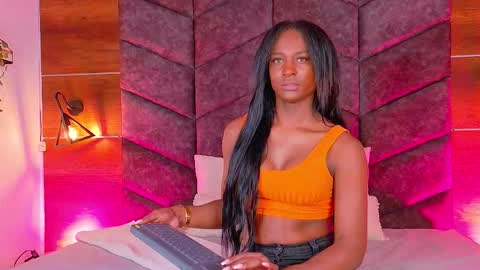  VICTORIA  online show from October 28, 7:45 pm