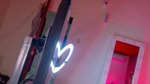  VICTORIA  online show from February 2, 7:35 pm