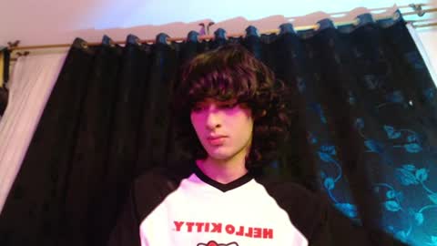 naomi_nwn online show from June 15, 7:21 am