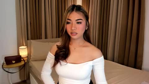 naughty_hunk_yuki online show from December 5, 7:14 am
