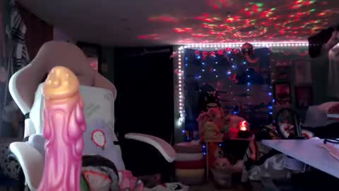 NerdySquirty online show from June 18, 6:47 am