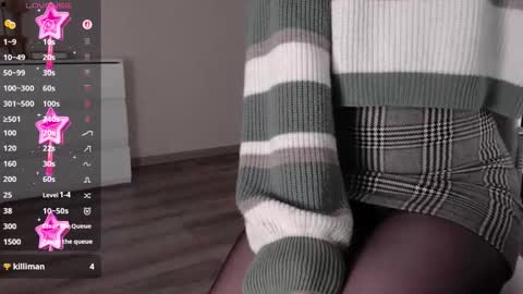 noelleneptune online show from November 30, 8:28 am