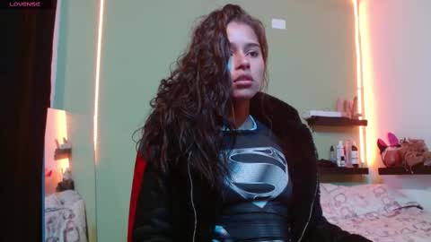 Noha Thomson online show from March 1, 10:10 pm