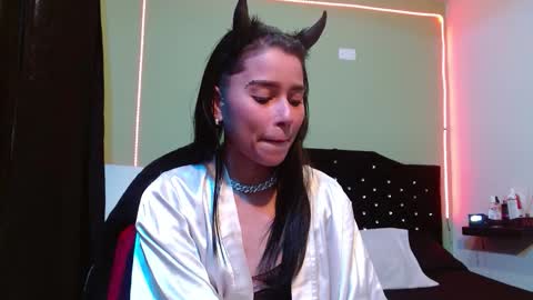 Noha Thomson online show from October 22, 8:56 pm