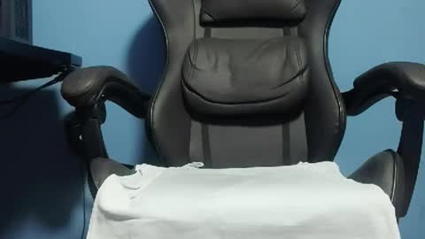 nowandimmediately online show from February 7, 12:38 am