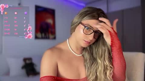 Snapshot of pame_leon chatting on January 18, 2:15 pm  . online show from January 18, 2:15 pm