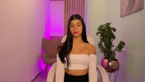 Paulina Belle online show from February 23, 7:22 am