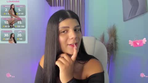 Paulina Belle online show from September 25, 3:30 pm