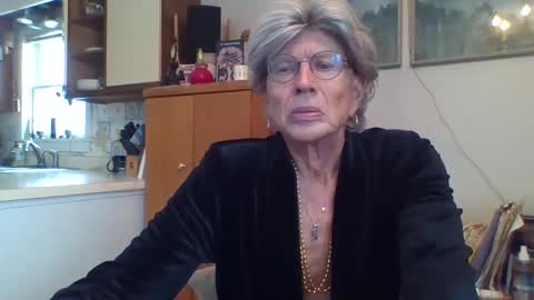 Snapshot of phillipa1023 chatting on January 29, 5:13 pm phillipa online show from January 29, 5:13 pm