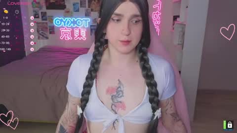 pinkvenom_ online show from June 5, 1:06 pm