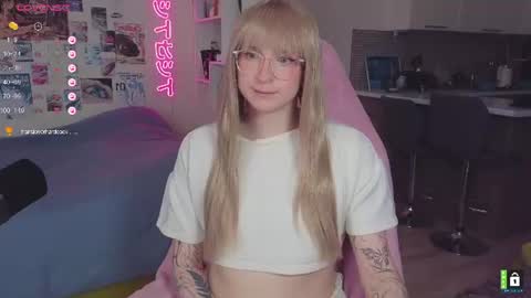 pinkvenom_ online show from July 24, 1:09 pm