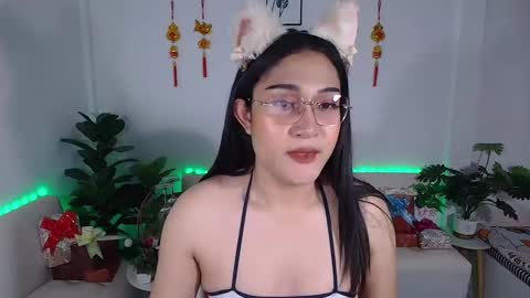 Snapshot of ploysaithailand chatting on February 4, 7:07 am Ploysai online show from February 4, 7:07 am