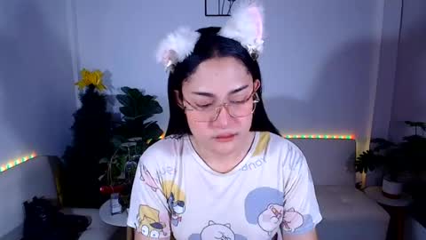 Ploysai online show from July 19, 8:12 pm