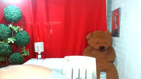 prettydiannara online show from November 30, 2:03 am