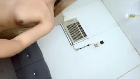 CALL ME YOUR QUEEN AIVY1 online show from October 27, 2:08 am