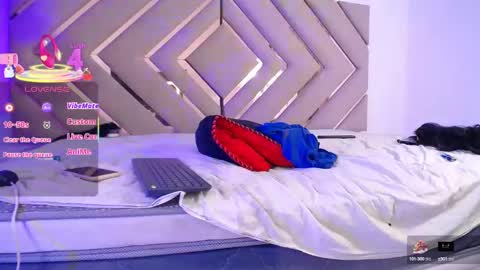 Snapshot of raven_foxter1 chatting on March 7, 8:14 pm RAVEN FOXTER online show from March 7, 8:14 pm