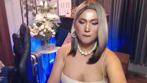 Red Ivy online show from March 1, 5:19 pm