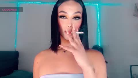 Rianna Garcia online show from November 6, 5:29 am