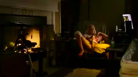 PINK HOLE TWINK online show from December 20, 5:24 am