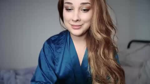 Snapshot of russypussy141 chatting on December 10, 11:43 am Alex online show from December 10, 11:43 am