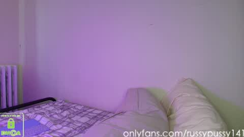 Snapshot of russypussy141 chatting on January 29, 2:42 pm Alex online show from January 29, 2:42 pm