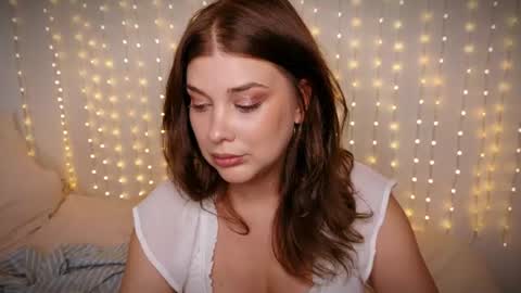Alex online show from June 11, 6:06 pm