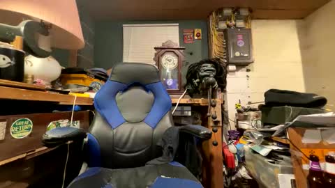 safety_fist online show from February 12, 2:56 am