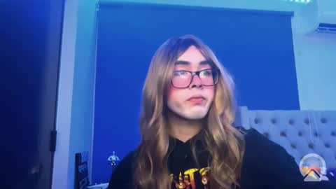 sallyyy22211 online show from September 20, 9:15 am