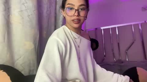 Samantha Bernardo online show from June 21, 5:21 am