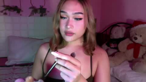 Sarah Drews   Super model online show from March 6, 5:51 pm