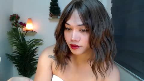    online show from October 14, 11:33 am